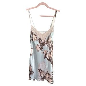 Charmeuse Satin Maxi Nightgown Floral Lacy Vintage V--Back Medium